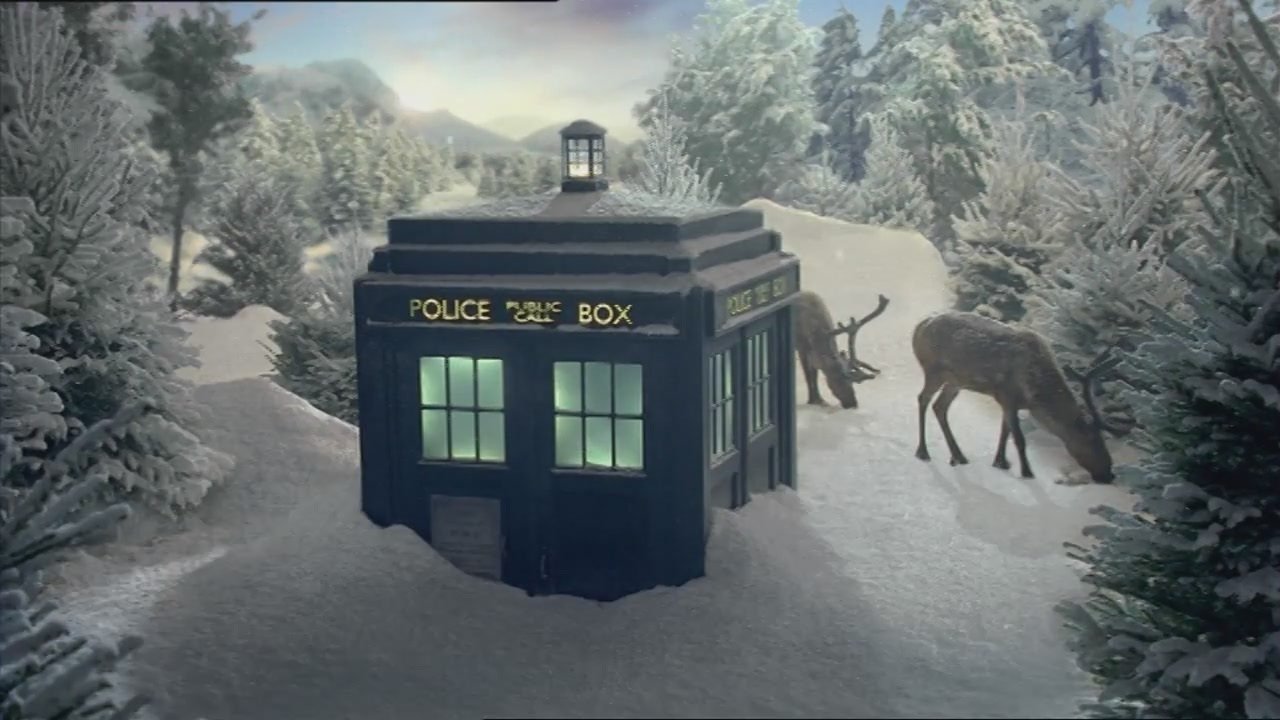 Christmas TARDIS