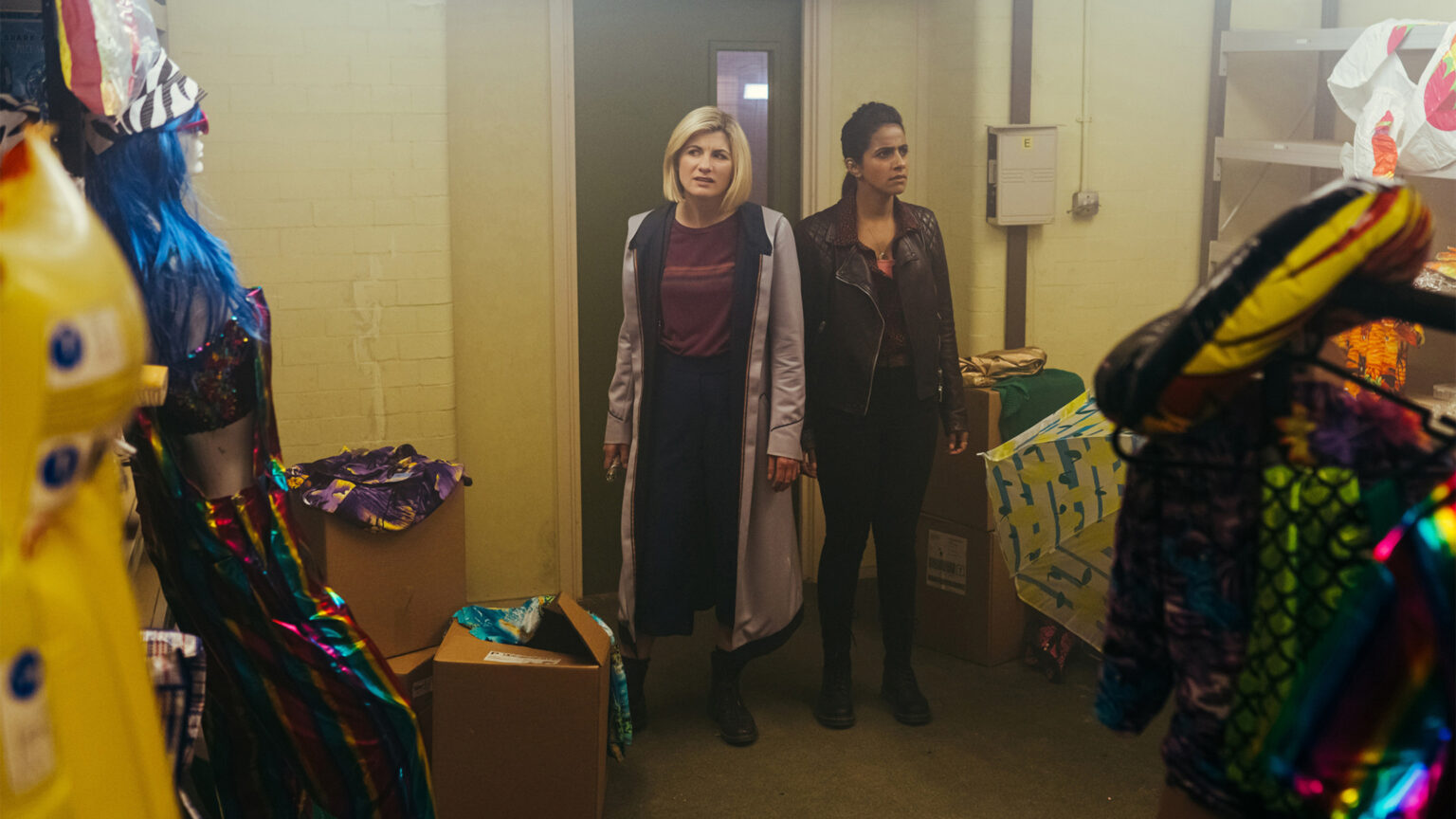 The Doctor and Yaz investigate Jeffs storage unit to find